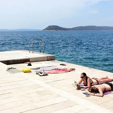 Casa de hóspedes By The Sea - 18079 Split